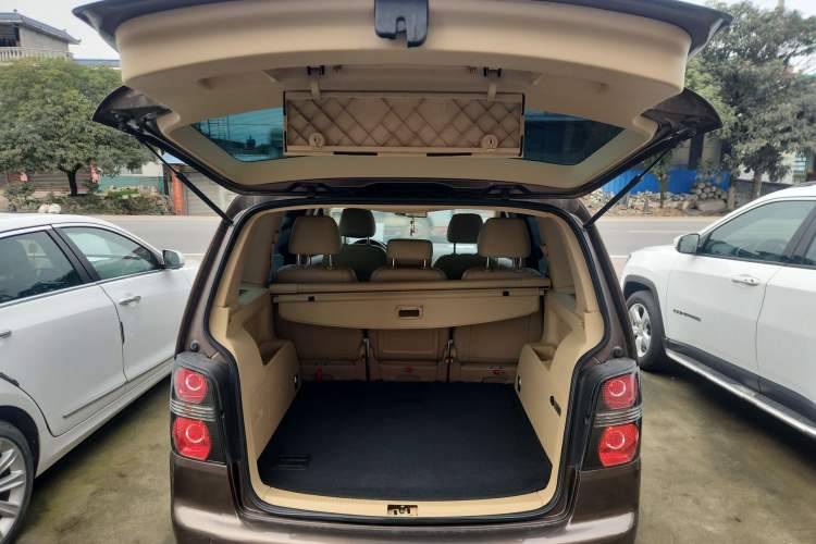 Used Volkswagen Touran 2013 1.4T DSG Crystal Edition 5-Seater