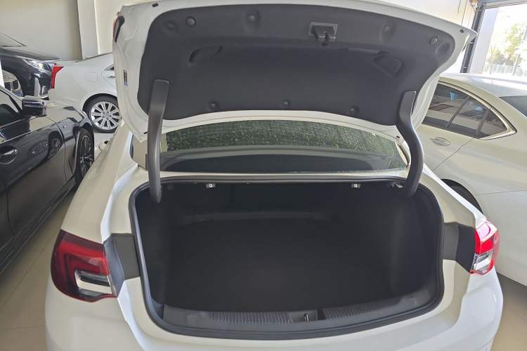 Used Buick Regal 2024 25T Deluxe Edition