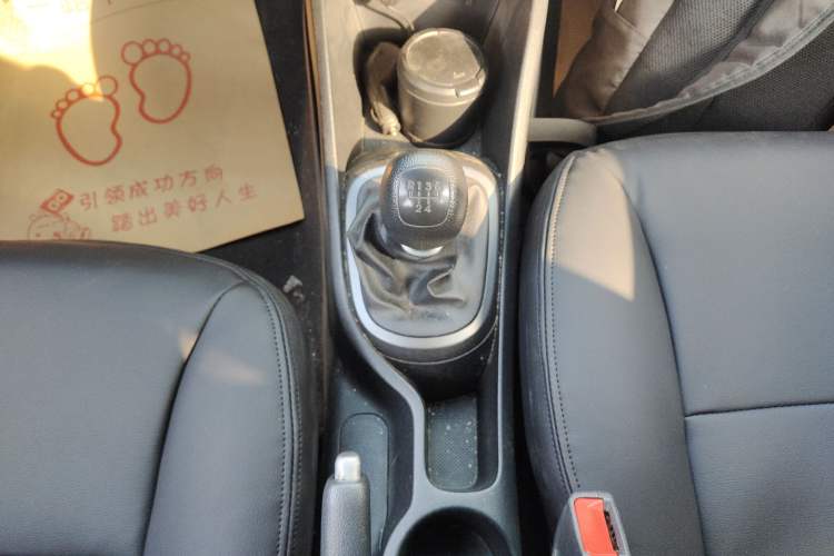 Used Kia K2 2015 Sedan 1.4L MT GLS
