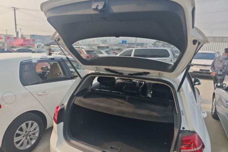 Used Volkswagen Golf 2016 230TSI Automatic Comfort Version
