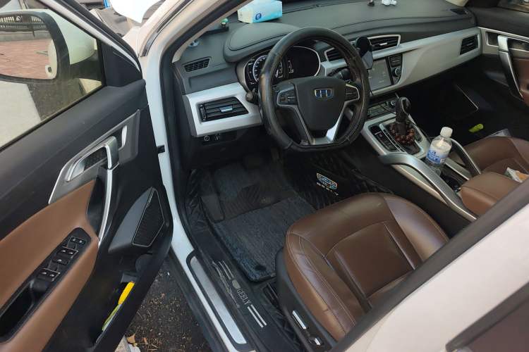 Used Geely Auto Emgrand X7 Sport 2016 1.8TD Automatic ZhiZun Version
