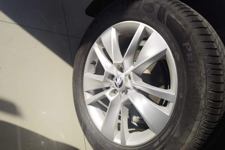 Used Skoda Kodiaq 2018 Facelifted TSI330 5-Seater Two-Wheel-Drive Luxury Enjoyment Edition
