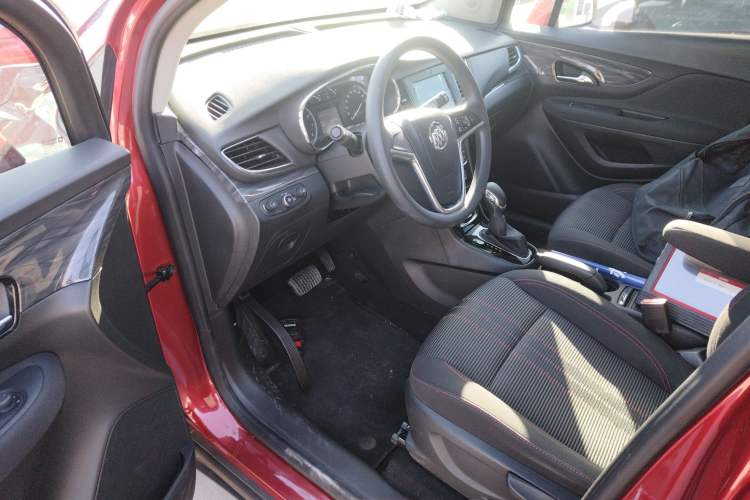 Used Buick Encore 2018 18T Automatic Two-Wheel Drive Urban Leading Model
