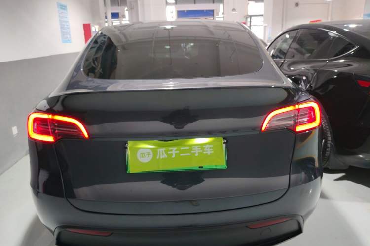 Used Tesla Model Y 2024 Long-Range All-Wheel-Drive Version
