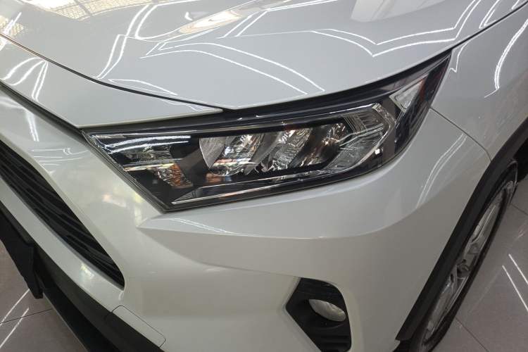 Used Toyota RAV4 2021 2.0L CVT Two-Wheel Drive Fashion PLUS Edition
