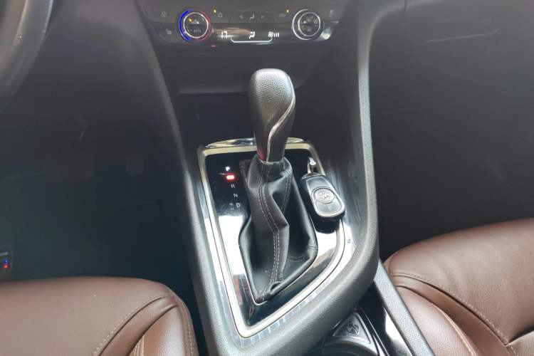 Used Buick GL6 2019 18T 6-Seater Connected Luxury Version China V Standard