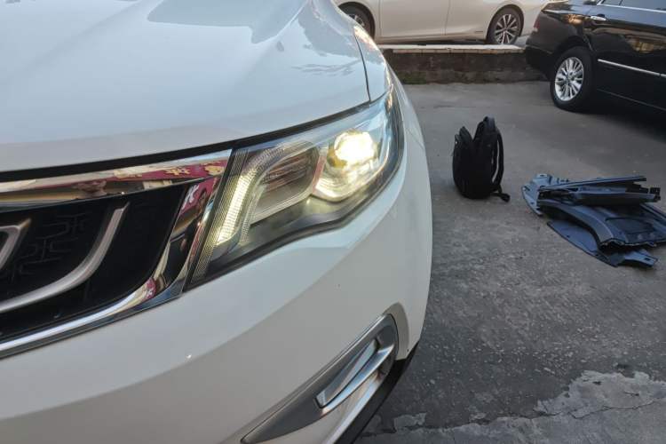 Used Geely Auto Emgrand X7 Sport 2016 1.8TD Automatic All-Wheel-Drive ZhiZun Edition
