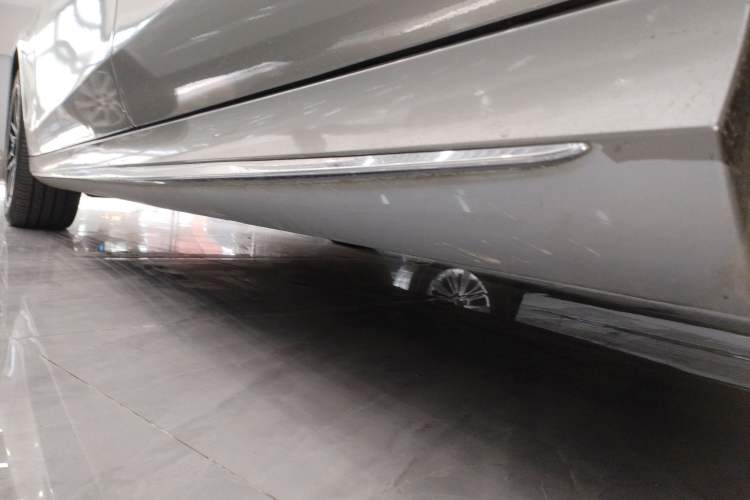 Used Mercedes-Benz E-Class 2021 Restyled E 300 L Sporty and Stylish Edition
