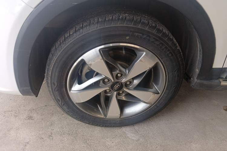 Used  Refine S3 2017 1.5L Manual Luxury Smart Model