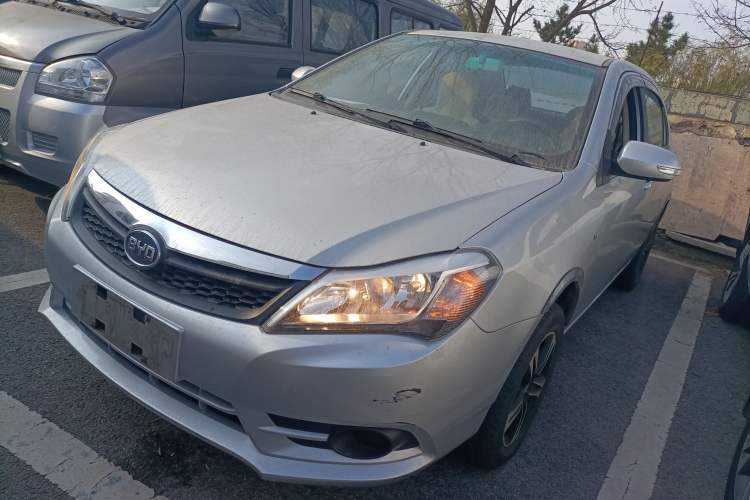 Used BYD F3 2015 Energy-Saving Edition 1.5L Manual Luxury Model
