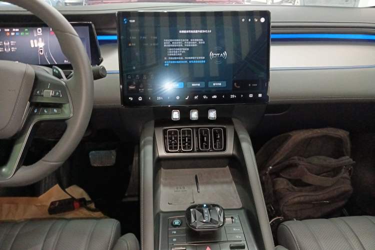 Used BYD Song L EV 2025 Intelligent Driving Version 662 km LiDAR Excellence Edition
