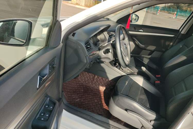 Used Volkswagen Lavida 2019 Lavida Start 1.5L Automatic Trendy Version China VI Standard