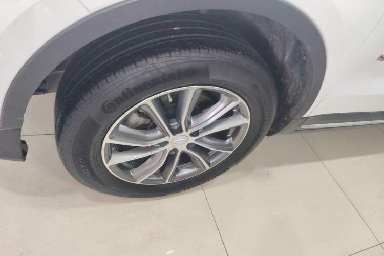 Used Geely Auto Emgrand X7 Sport 2020 1.8TD DCT Two-Wheel Drive Smart Connect 4G-Enabled Version
