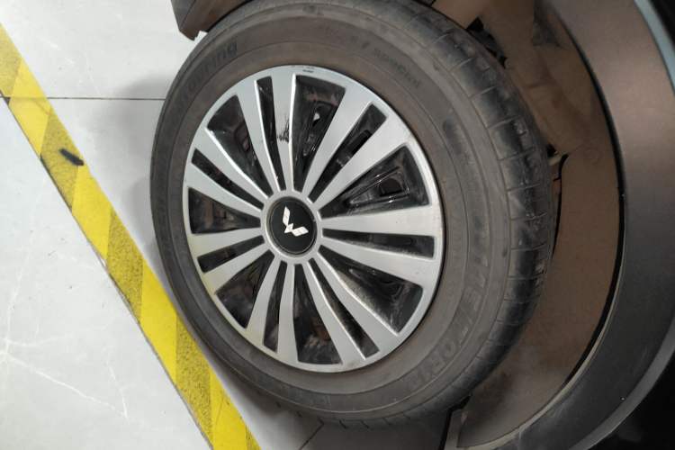 Used Wuling Hongguang MINIEV 2022 GAMEBOY 300km Enthusiast Model with Lithium Iron Phosphate