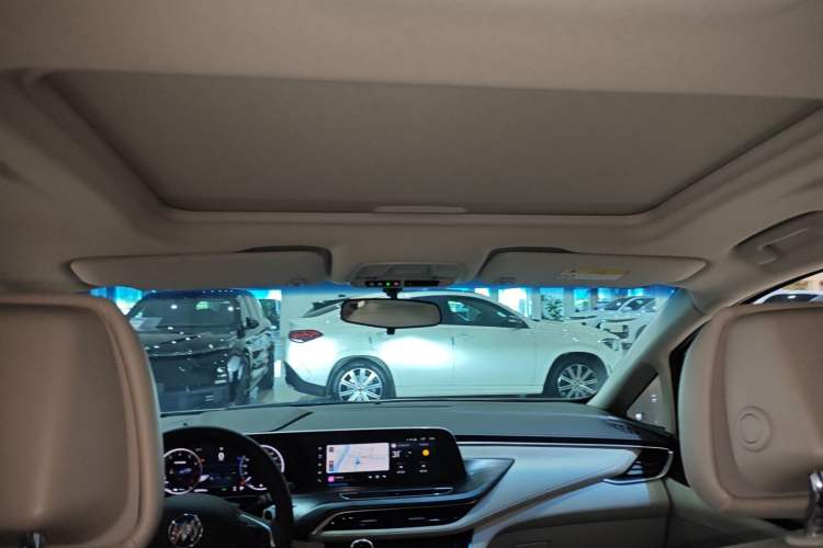 Used Buick GL8 2023 ES Lu Zun Comfort Model
