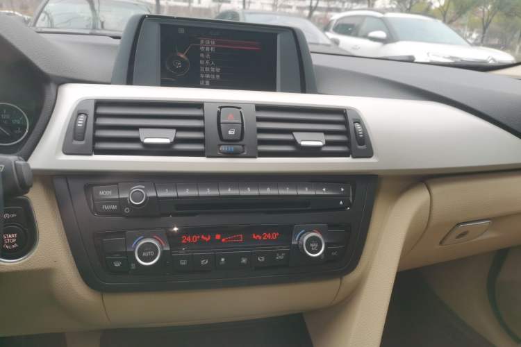 Used BMW 3 Series 2015 320Li Luxury Edition Fashion Model