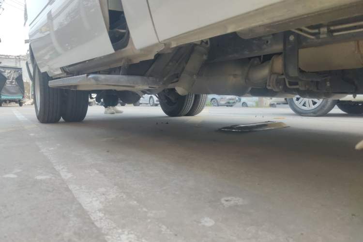 Used Iveco Daily 2023 2.5T A37M1 Long Wheelbase Mid-Height Dual-Tire Side-Sliding Doors 5–9 Seats
