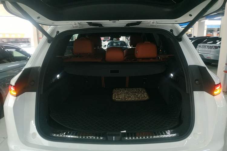 Used Li Auto L7 2023 Pro Model
