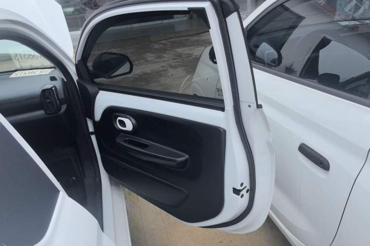 Used Roewe Clever 2021 302km All-Round Version
