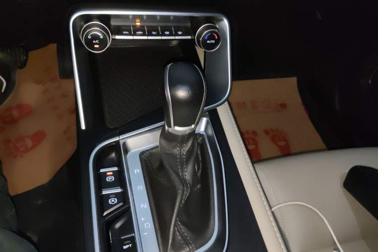 Used Geely Auto Binray 2018 14T CVT Binyi Edition
