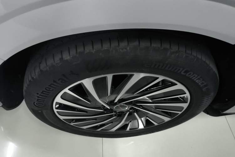 Used  Star Era ET 2024 Extended-Range 240 Ultra All-Wheel Drive