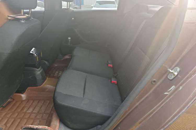 Used Peugeot 301 2014 1.6L Manual Comfort Edition
