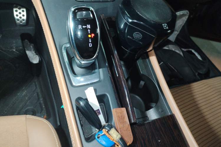 Used Buick LaCrosse 2016 28T Premium Edition
