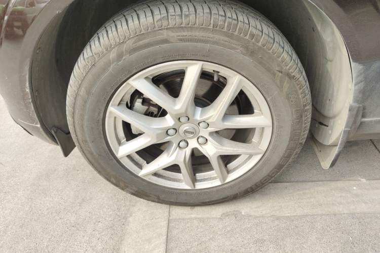 Used Volvo XC60 2019 T5 4x4 Smart Edition China VI Standard