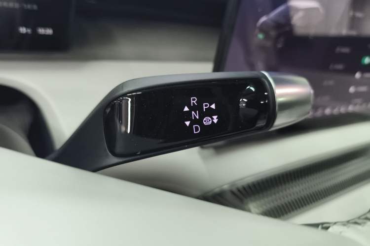 Used XPeng X9 2024 702 Ultra-Long Range Max