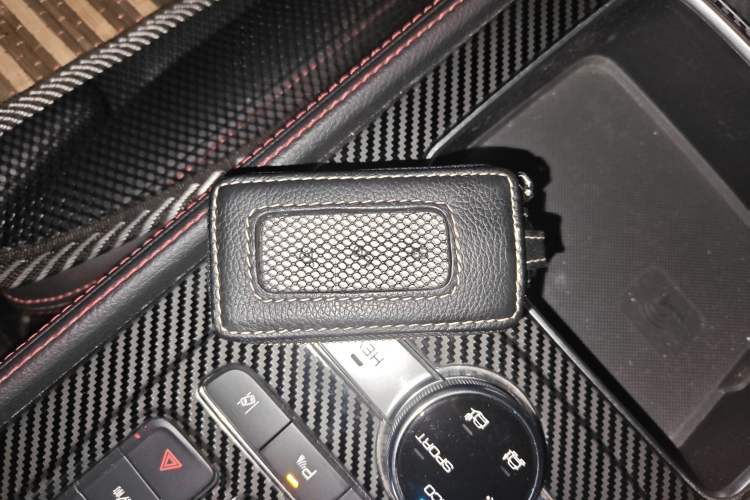 Used BYD Tang New Energy 2018 DM 2.0T All-Wheel Drive Smart Connect Elite 7-Seater China V Emission Standard