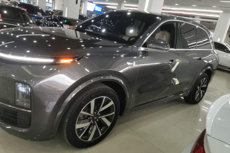 Used Li Auto L8 2023 Air model