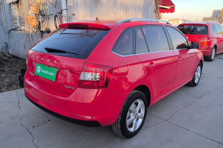 Used Skoda Rapid Spaceback 2019 1.5L Automatic Comfort Edition
