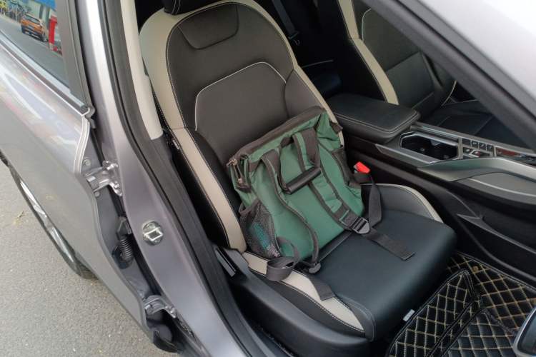 Used Geely Auto Coolray 2020 PRO 240T DCT Hunter
