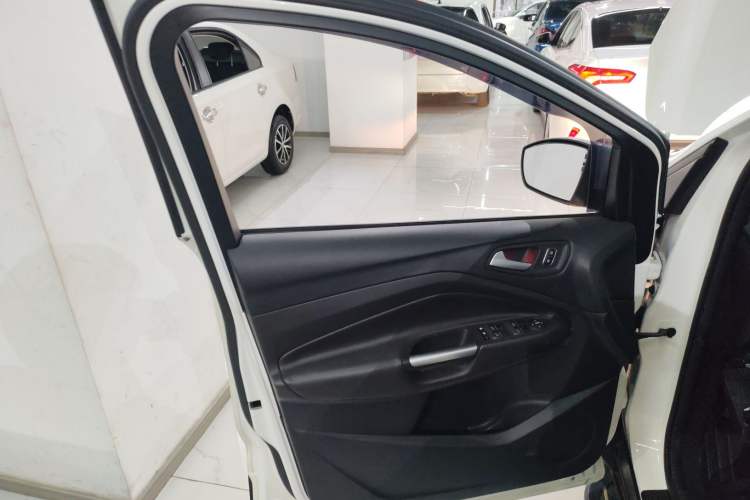 Used Ford Kuga 2019 EcoBoost 245 4x4 Prestige Plus Model China VI Standard
