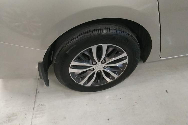 Used Buick GL8 2021 ES Land Cruiser 653T Luxury Edition
