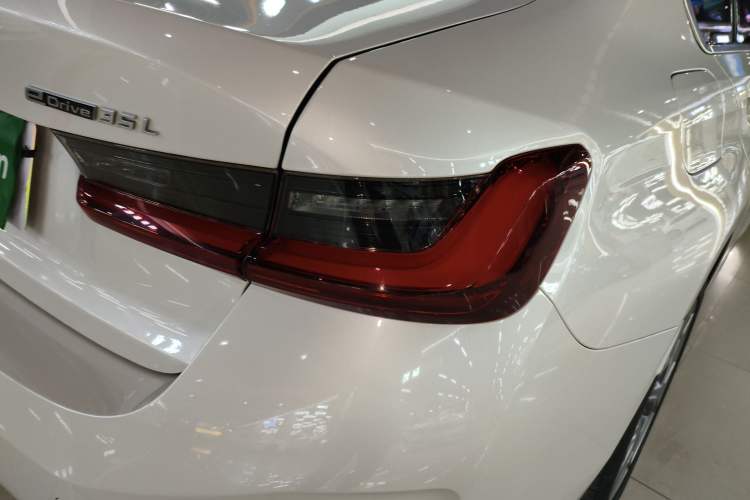 Used BMW i3 2022 eDrive 35 L
