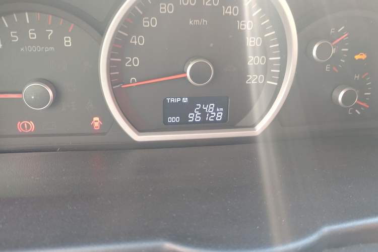 Used Kia Sportage 2013 2.0L Manual Two-Wheel Drive GL Trim
