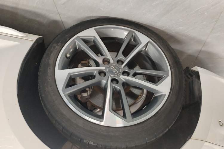 Used Audi A4L 2019 40 TFSI Fashion Edition China VI Emission Standard