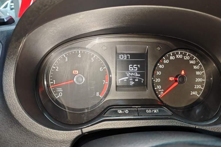 Used Volkswagen Polo 2016 1.4L Manual Fashion Model