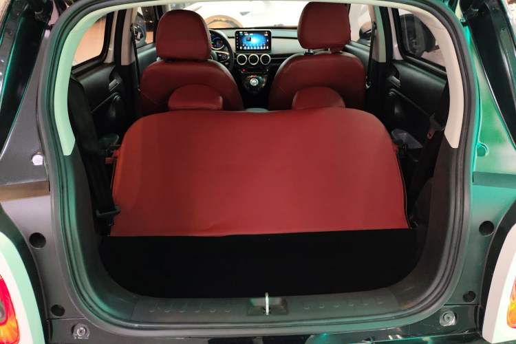 Used ORA Black Cat 2022 301km "Cute Pet" Version – Lithium Iron Phosphate