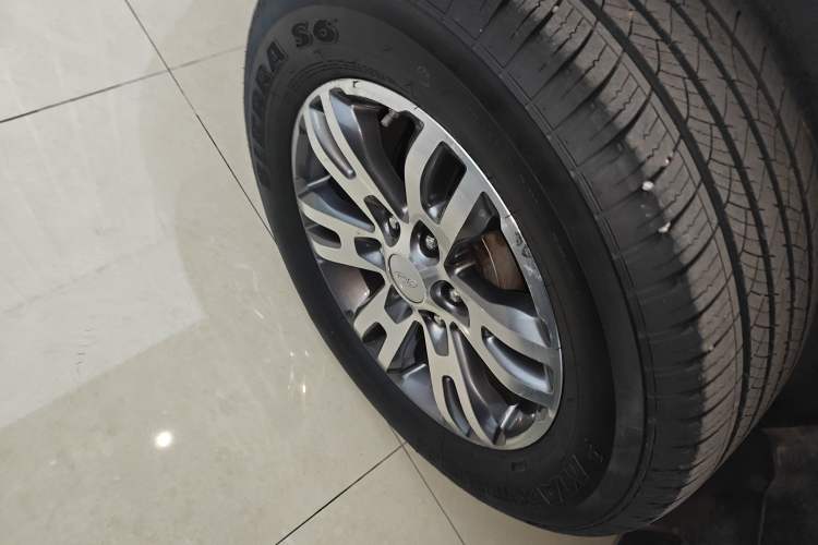 Used Ford Everest 2017 2.0T Gasoline Automatic 4x4 Luxury Edition 5 Seats