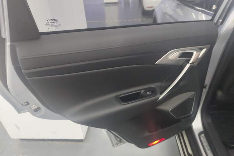 Used Geely Auto Emgrand X7 Sport 2016 1.8TD Automatic All-Wheel Drive Smart Version