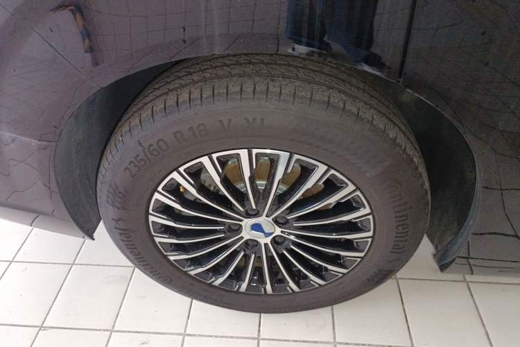 Used Denza D9 2024 DM-i 1050 Luxury Model