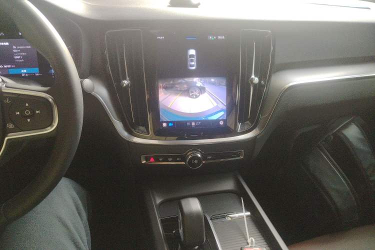 Used Volvo S60 2023 B4 Zhiyi Luxury Edition
