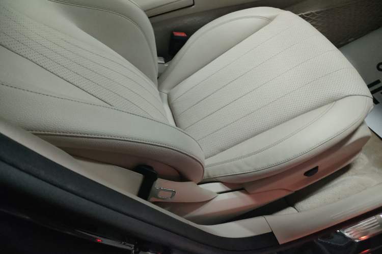 Used Mercedes-Benz E-Class 2019 E 300 L Luxury Model