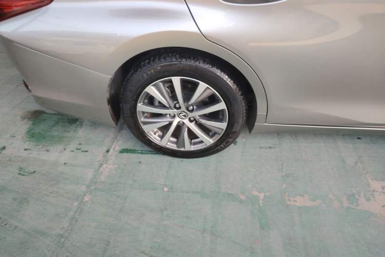 TDK.VehicleDetails.img