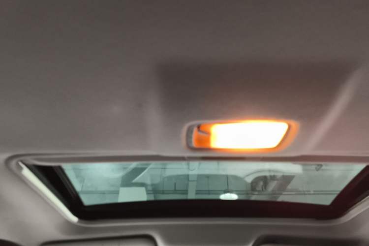 Used Nissan Tiida 2016 1.6L CVT Cool Dynamic Edition