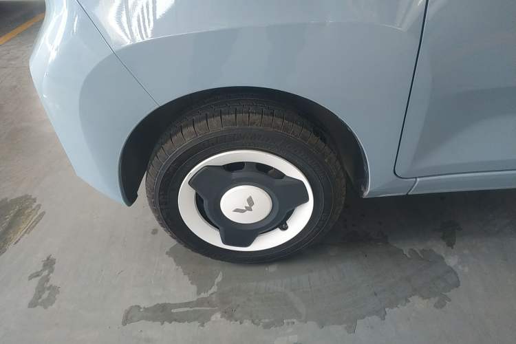 Used Wuling Hongguang MINIEV 2022 Easy Version Lithium Iron Phosphate
