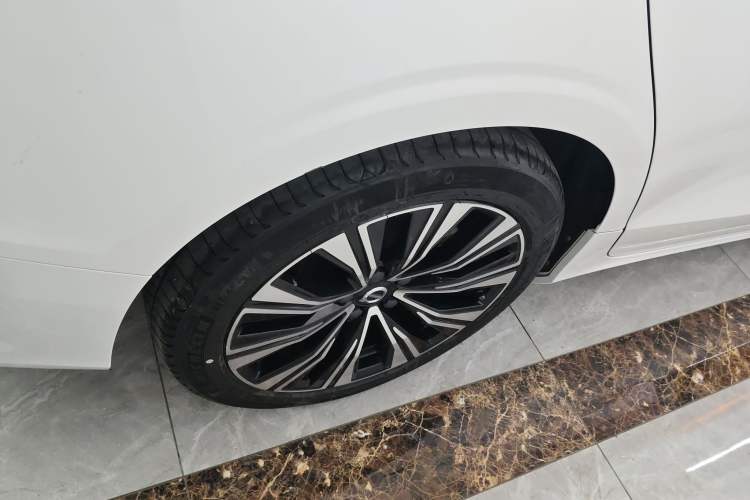 Used Volvo S60 2024 B4 Zhiyuan Luxury Edition