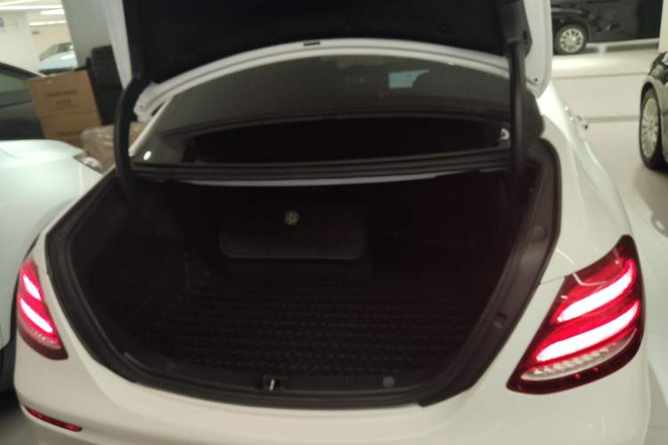 Used Mercedes-Benz E-Class 2020 Restyled E 300 L Sporty and Stylish Edition